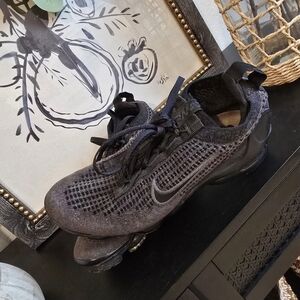 Nike Big Kids 5y Air Vapormax 2021 Flyknit  Black Gray Sneakers